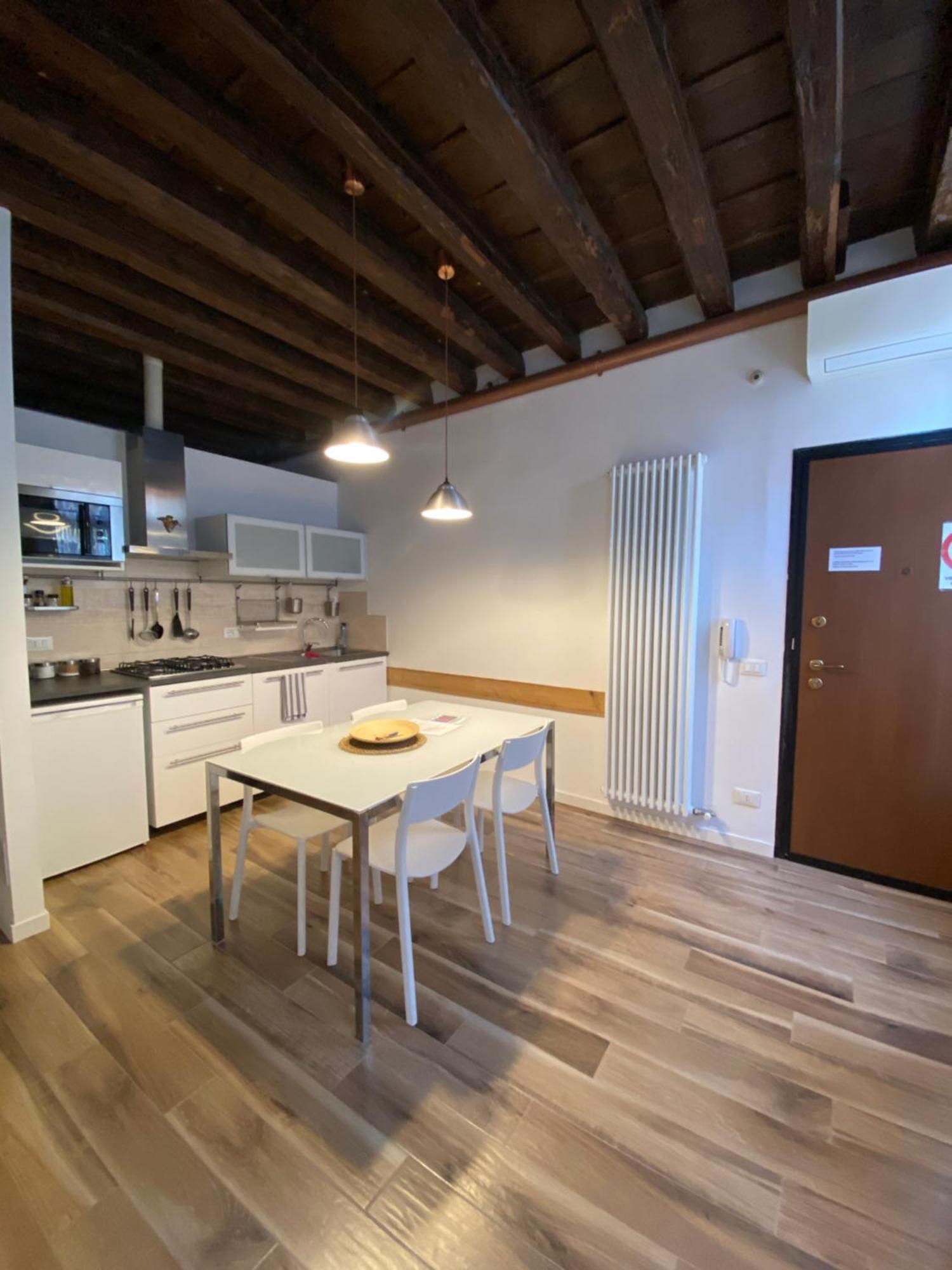 Emma'S House Apartment เวนิส ภายนอก รูปภาพ