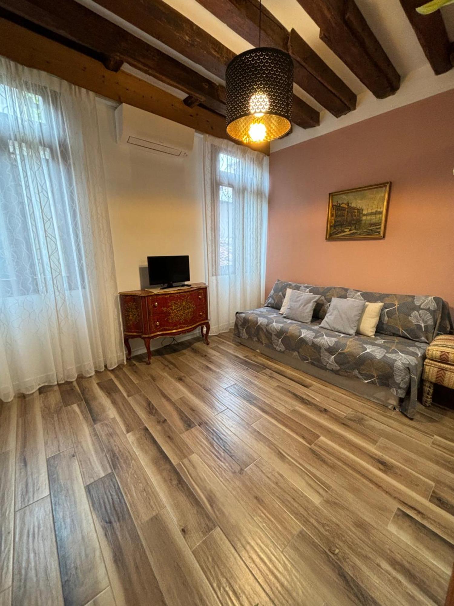 Emma'S House Apartment เวนิส ภายนอก รูปภาพ
