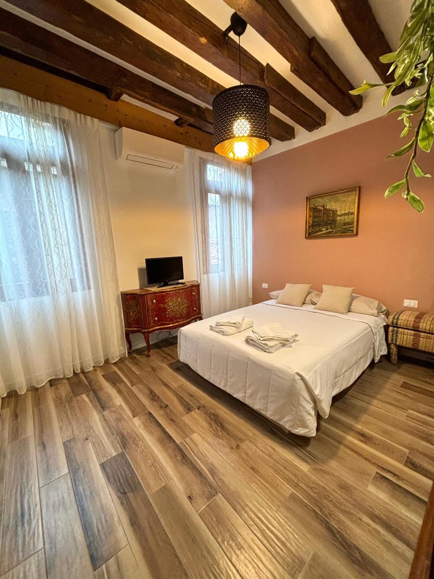 Emma'S House Apartment เวนิส ภายนอก รูปภาพ